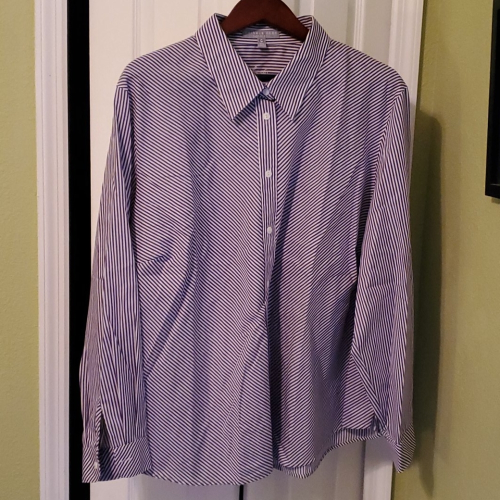 💟💟💟Womens sized Foxcroft Wrinkle Free Shirt